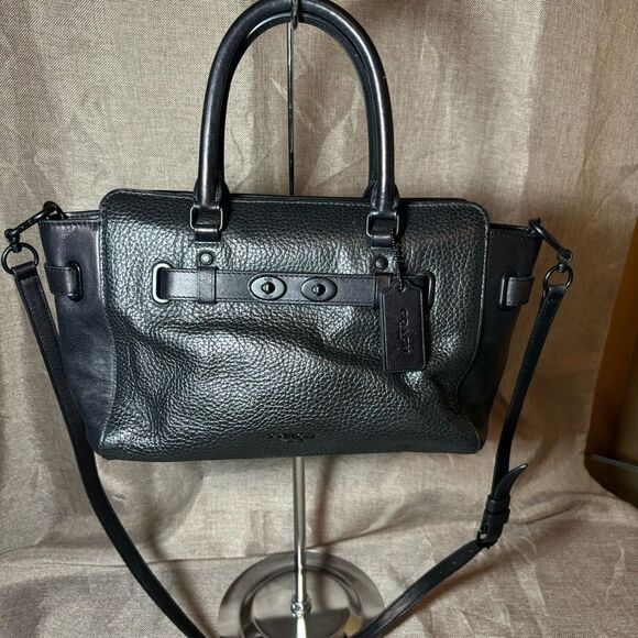 Coach Handbags - COACH BLAKE CARRYALL 25 IN BUBBLE LEATHER F55665